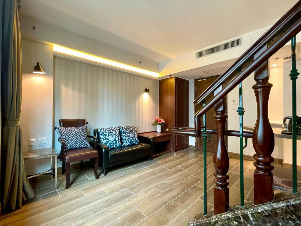 Lander Grand Hotel Hong Kong Bagian luar foto