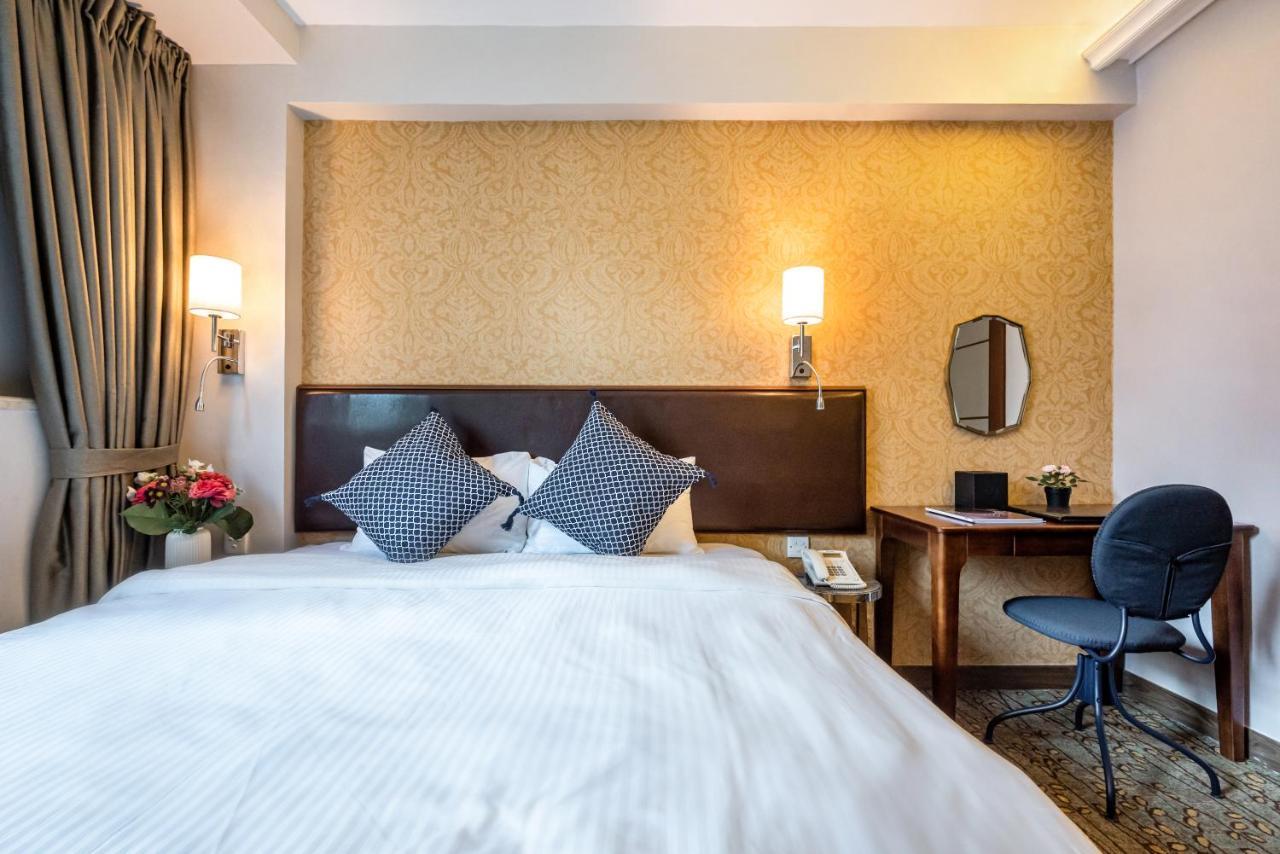 Lander Grand Hotel Hong Kong Bagian luar foto